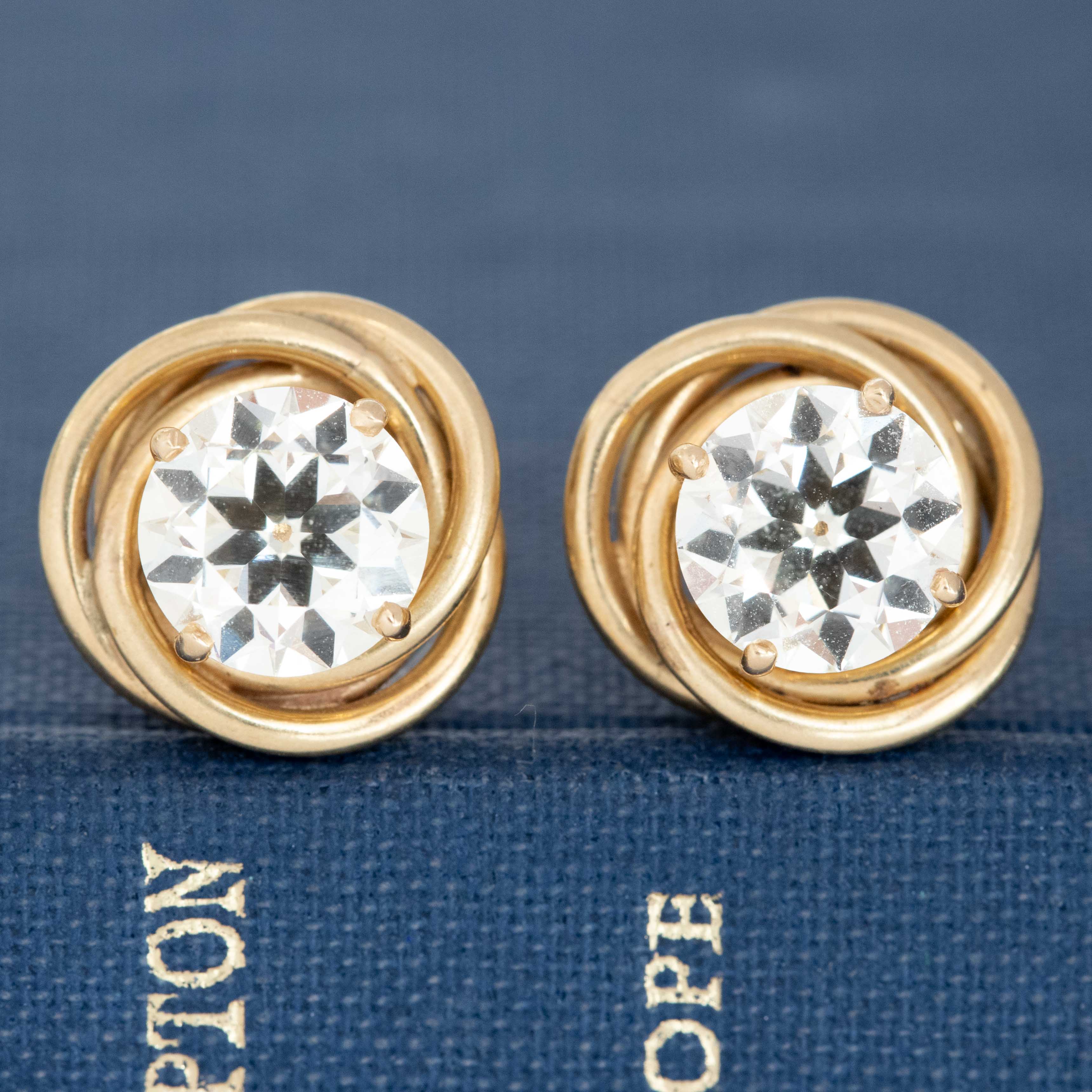 Vintage Twist Earrings Jacket