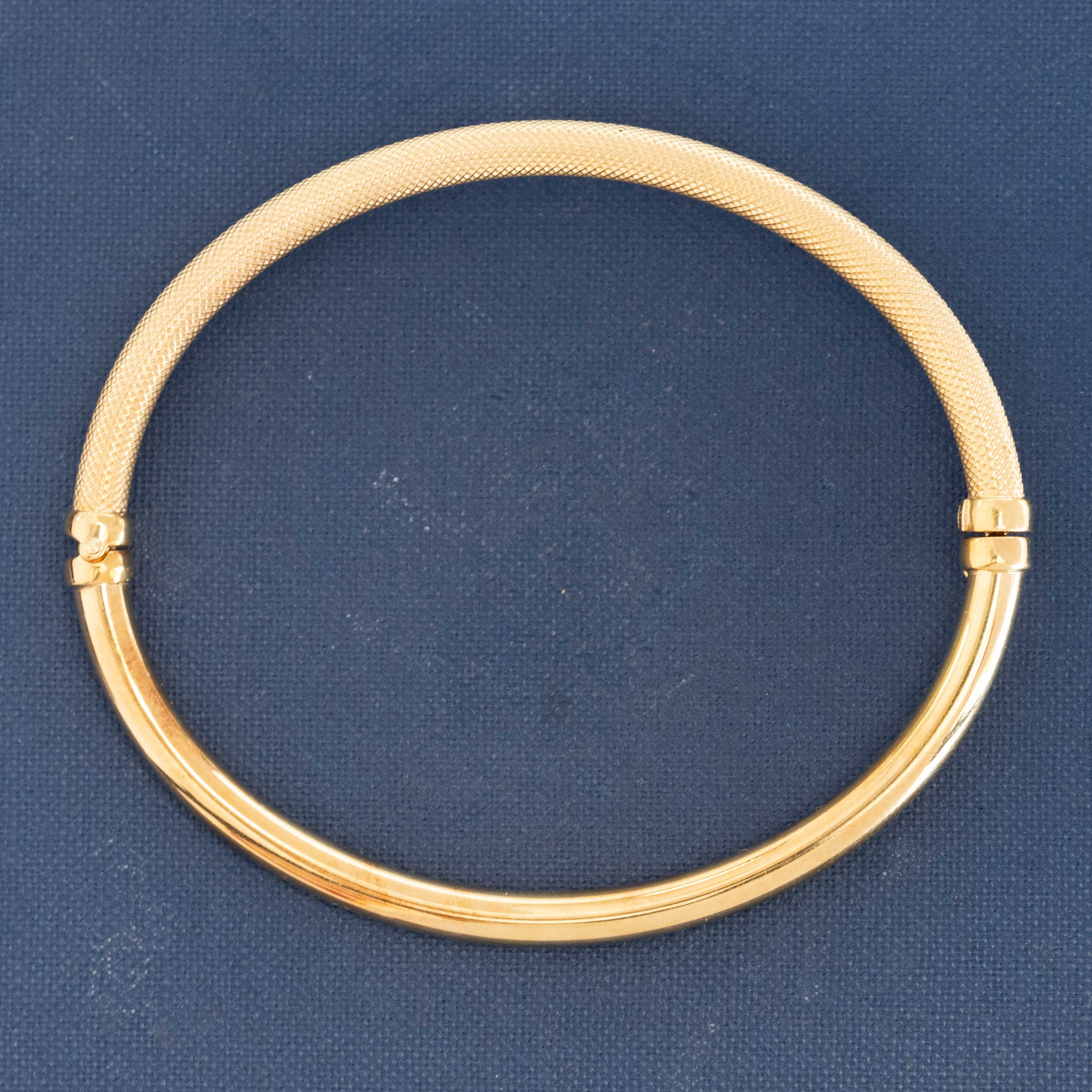 Vintage Textured Bangle, by Uno A Erre