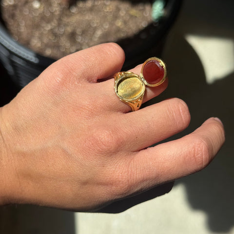 Antique Intaglio Sardonyx Poison Ring