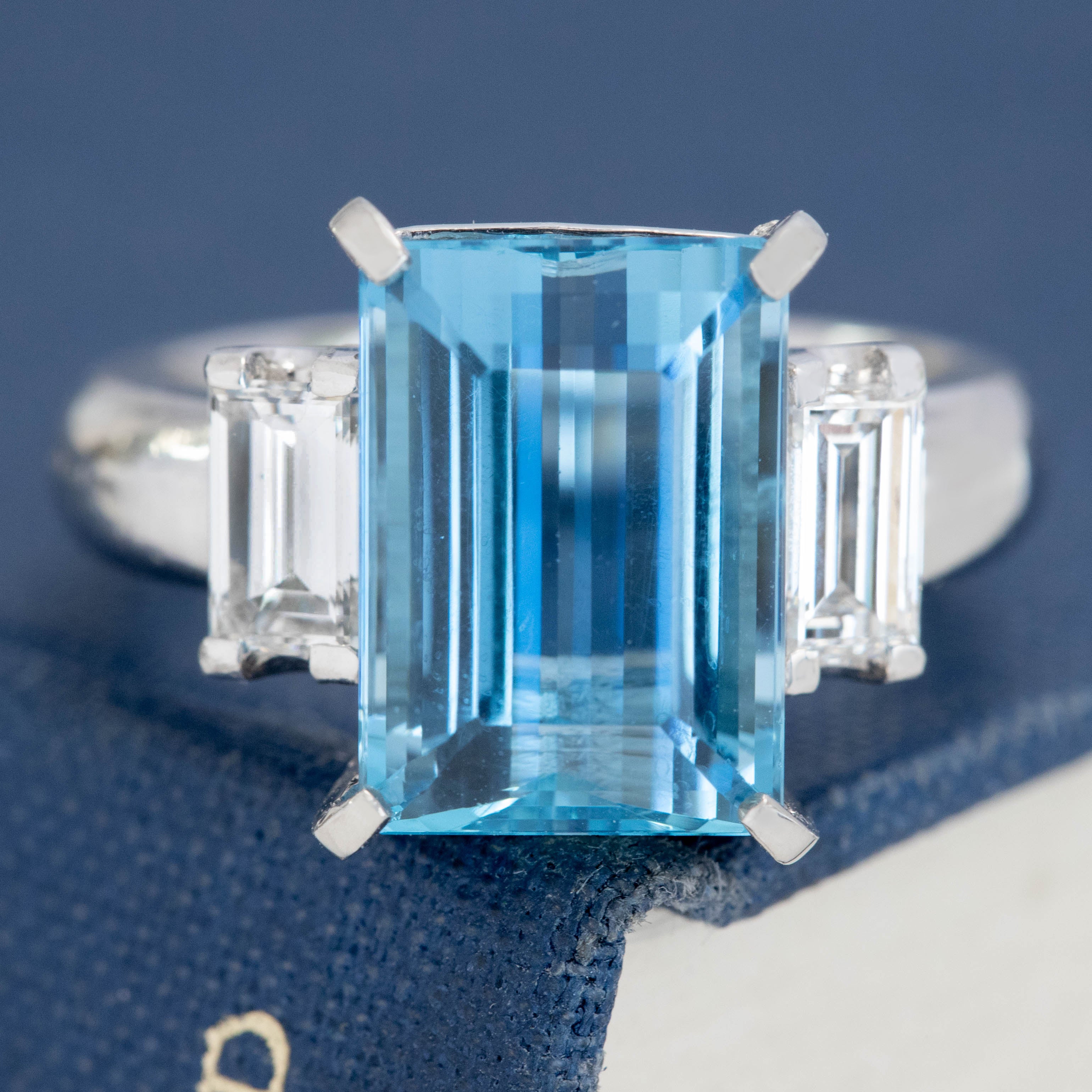 5.76ct Vintage Aquamarine & Diamond Ring