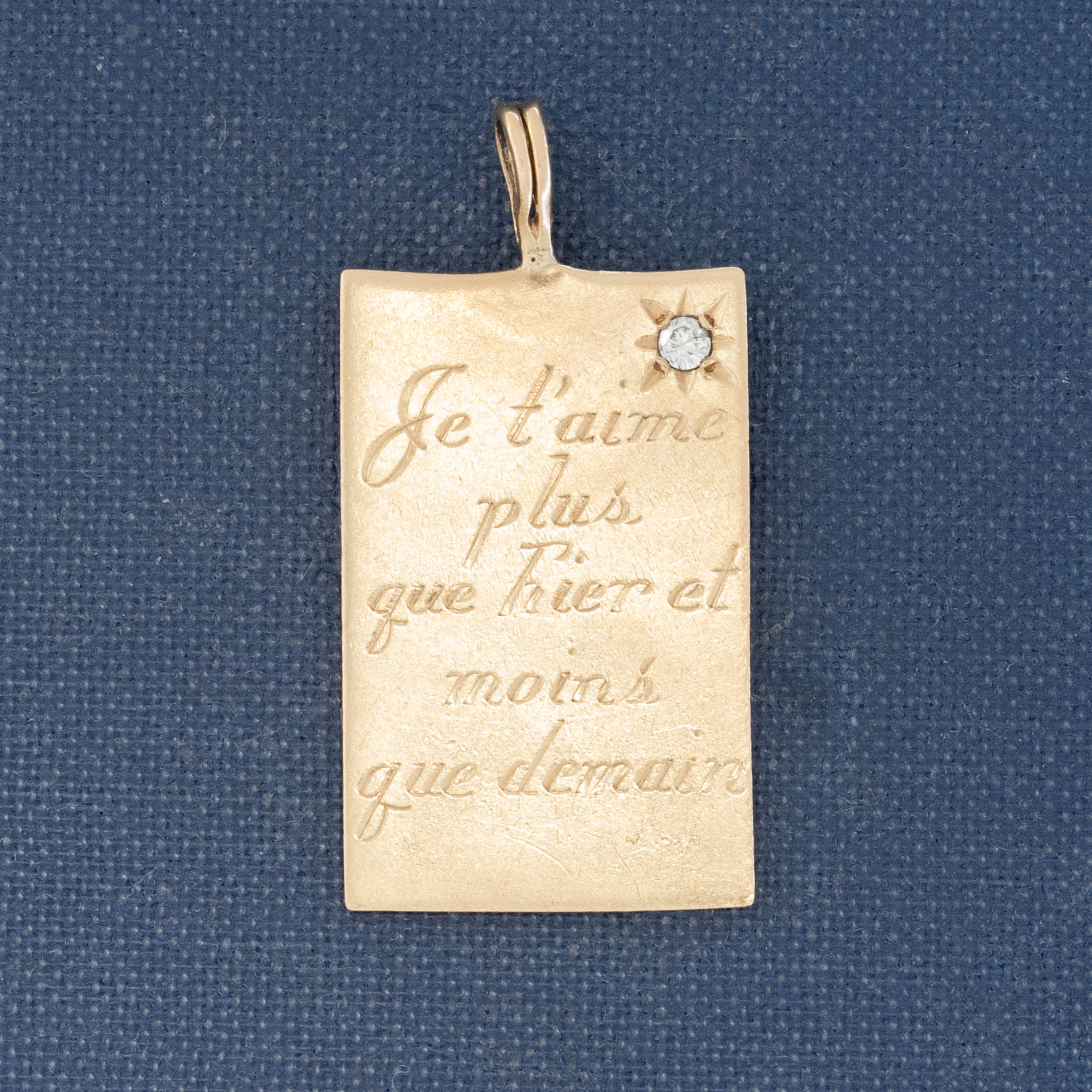 Vintage Je T'aime Plus Que Hier Et Mains Que Demain Pendant