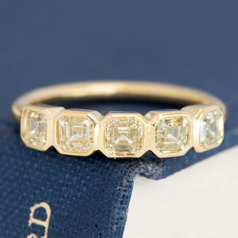 1.15ctw Asscher Cut Diamond 5-Stone Bezel Band