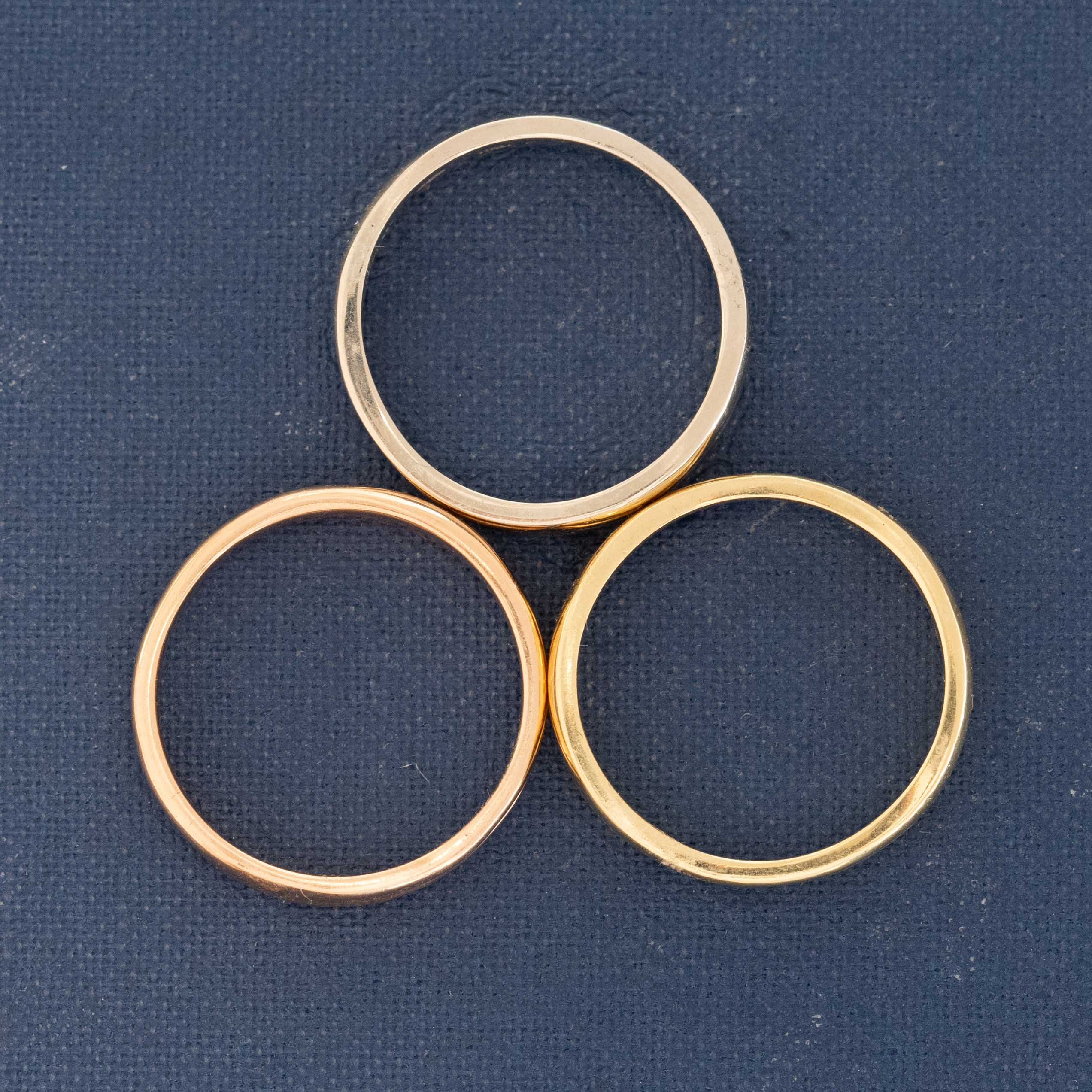 Classic Tiffany tri-color gold rolling ring with three interlocking bands