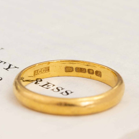 Antique Slim 22kt Band, 3.03mm Wide, English