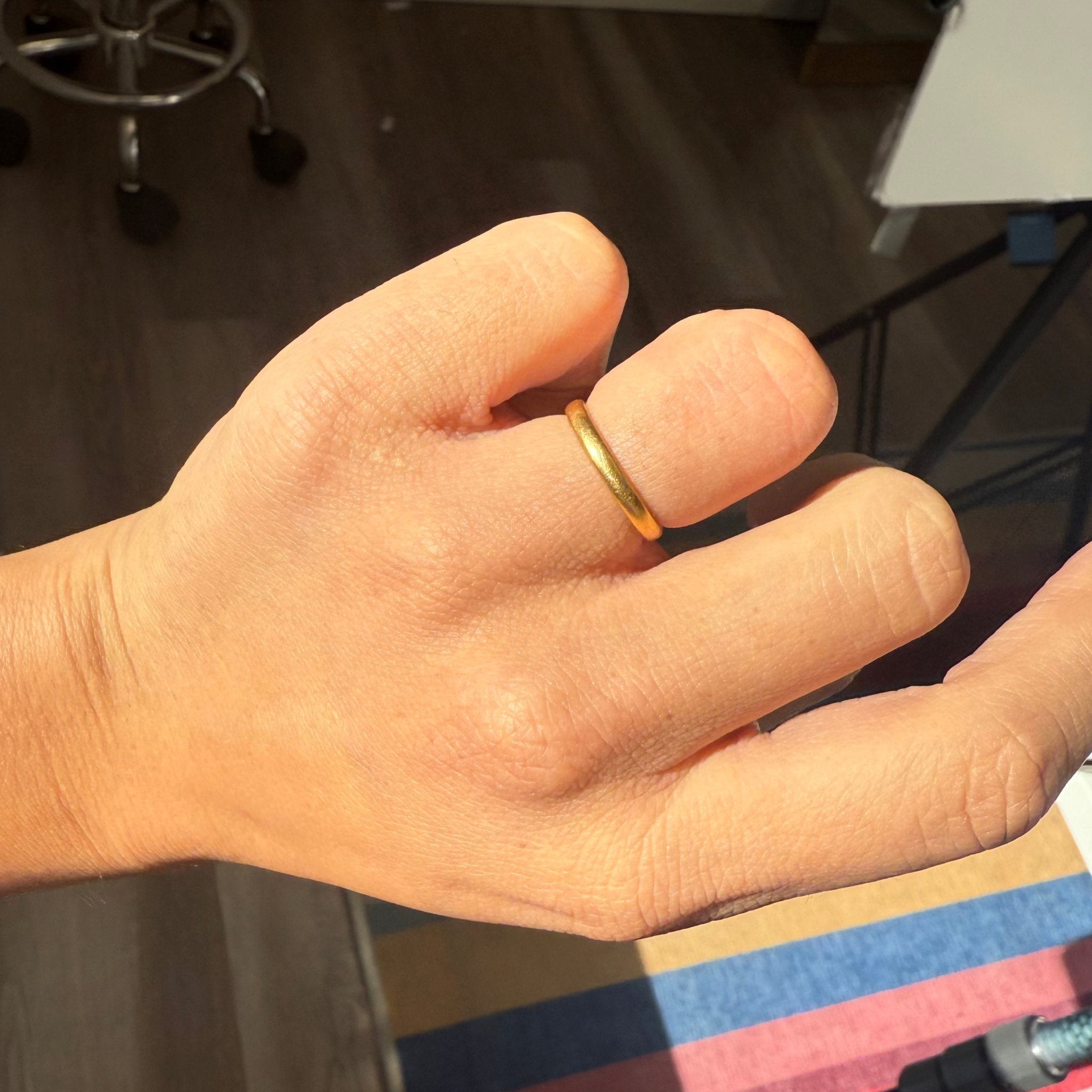 Antique Slim 22kt Wedding Band, English