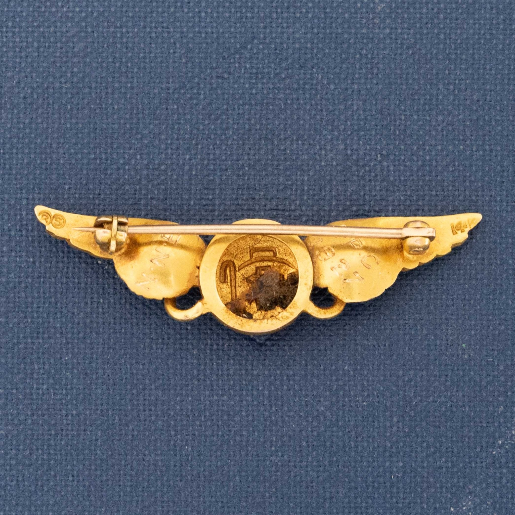 WInged_serpent_brooch