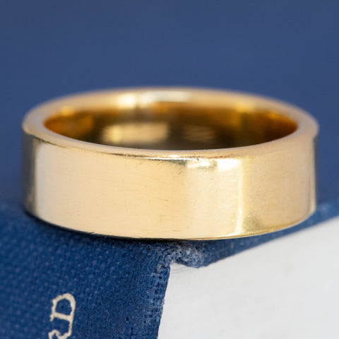Men's 22kt Square Shank Wedding Band, 6.9mm