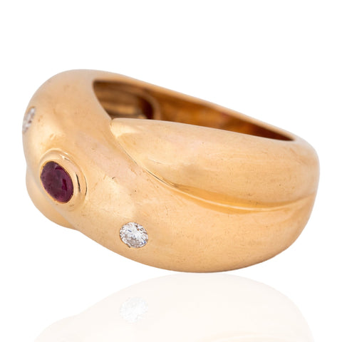 Rare vintage Cartier yellow gold crossover ring with ruby
