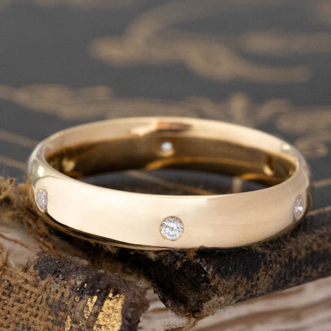 Round Cut Diamond Scatter Band