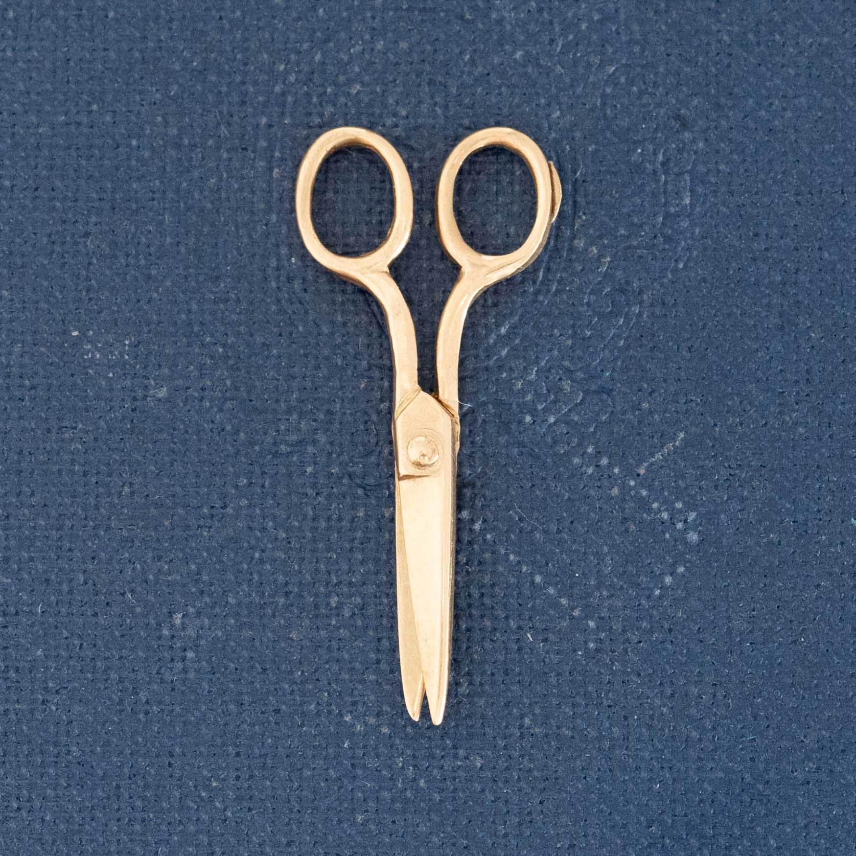 Vintage Articulating Scissor Charm
