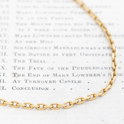 Vintage petite biker link chain necklace in 18kt yellow gold – alternate view 3