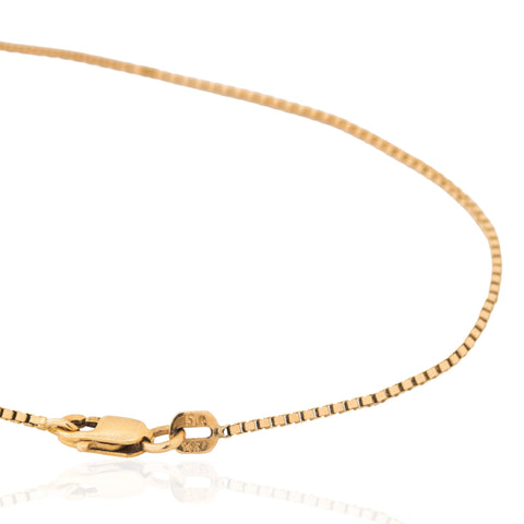 Vintage box link long chain in 14kt yellow gold, 26 inches, 1mm wide – alternate view 3