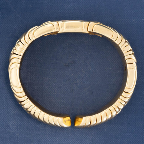 Vintage Bvlgari Alveare hexagonal bangle watch with black dial in 18kt yellow gold – alternate view 8