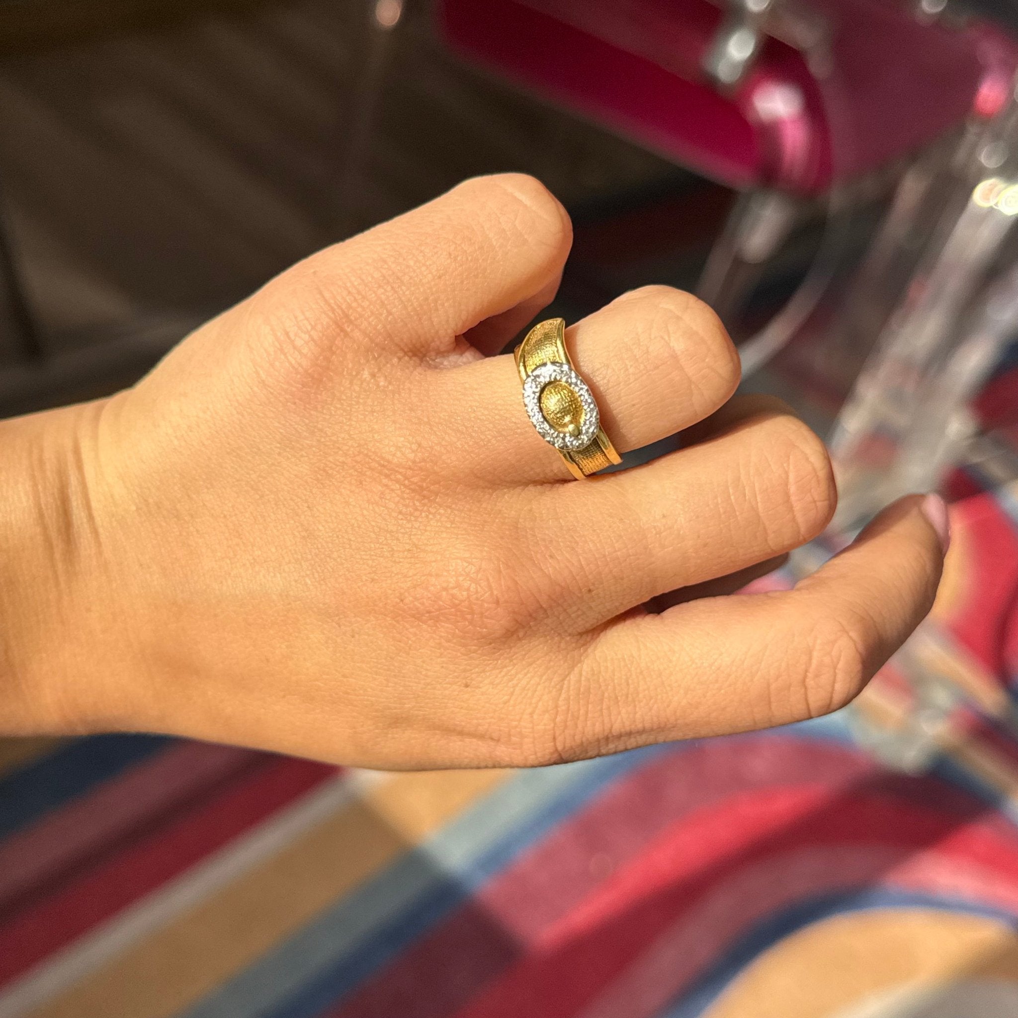 Vintage Diamond Buckle Band