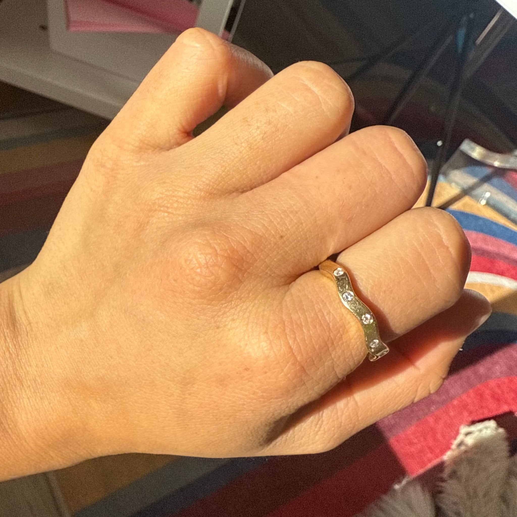 Vintage Diamond Wavy Band