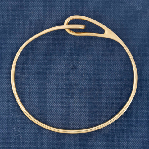 Vintage 1980s Tiffany & Co. interlocking double loop bangle in 18kt yellow gold