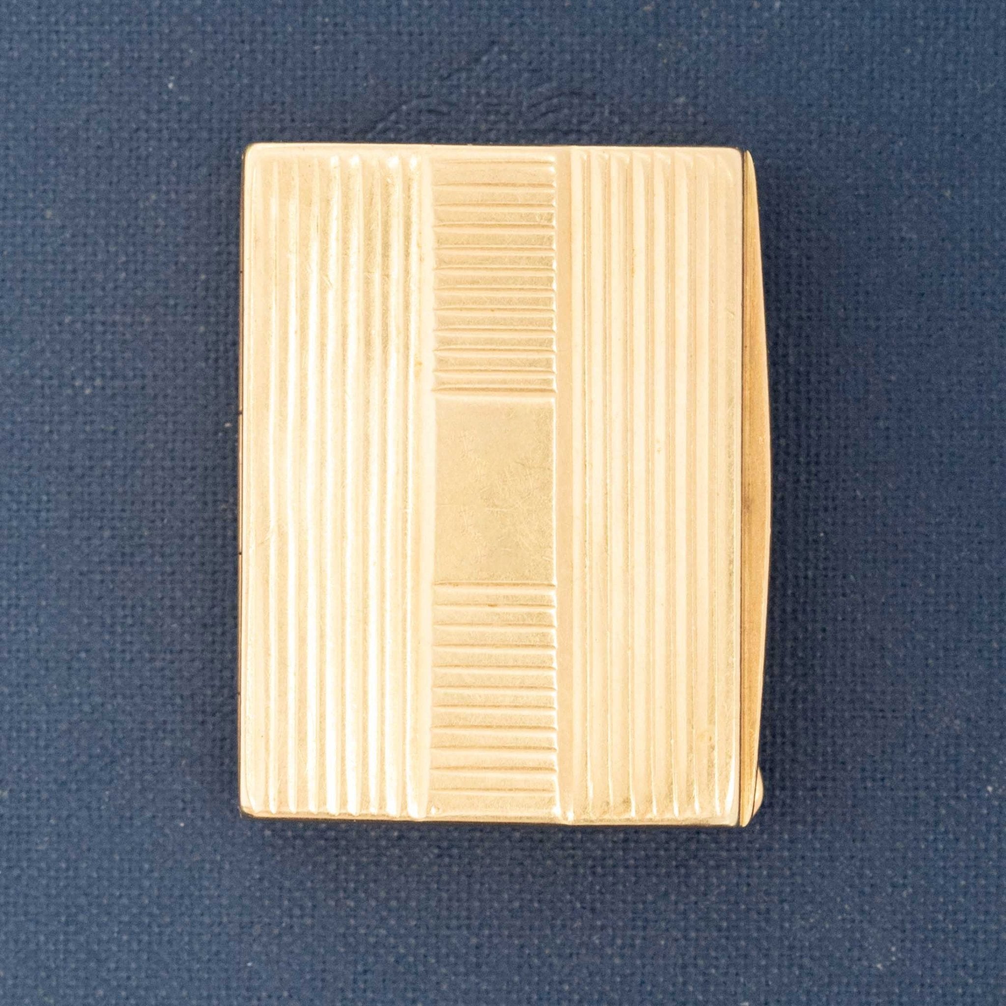 Vintage solid 14k gold pill box with hinged lid