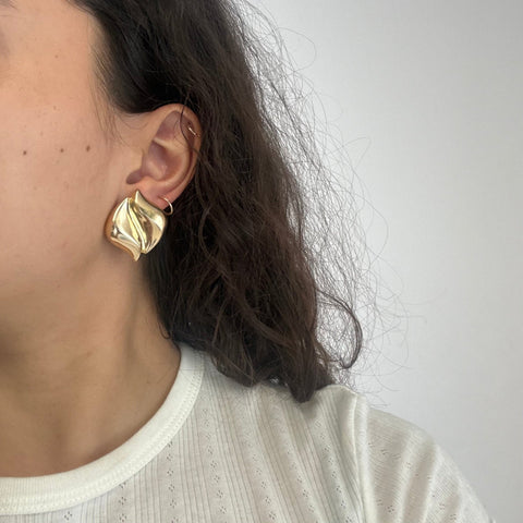 Vintage freeform earrings in 14kt yellow gold – alternate view 2