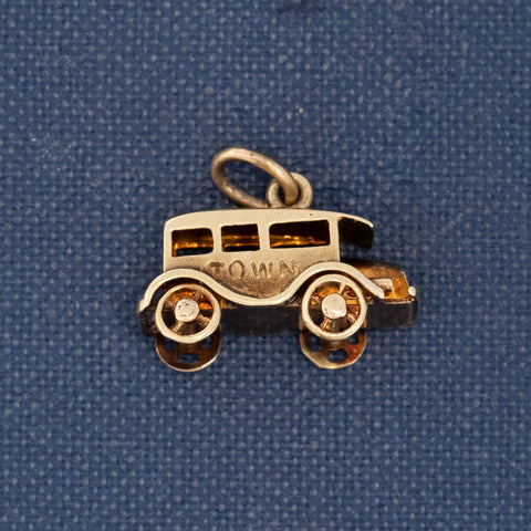 Vintage car charm engraved GOING TO TOWN in 14kt yellow gold – alternate view 2