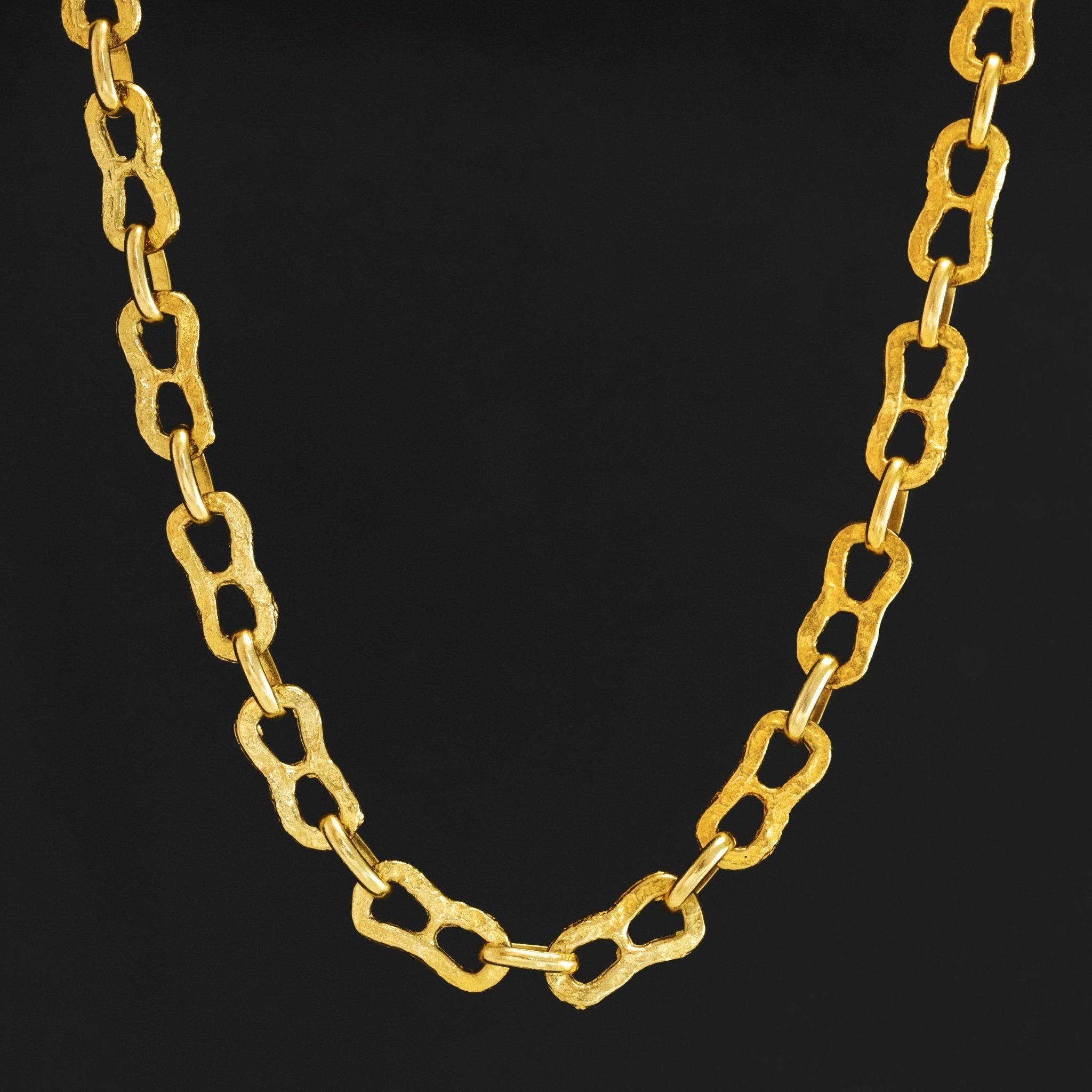 Vintage high-karat gold textured link chain necklace