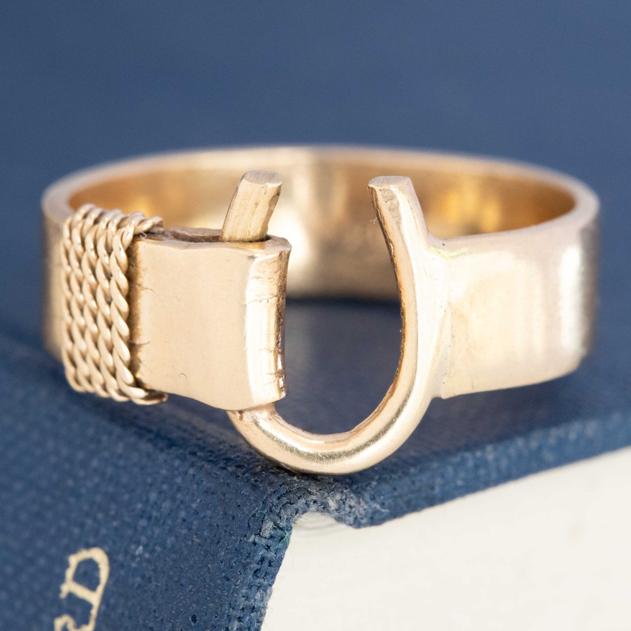 Vintage Hook/Horseshoe Band