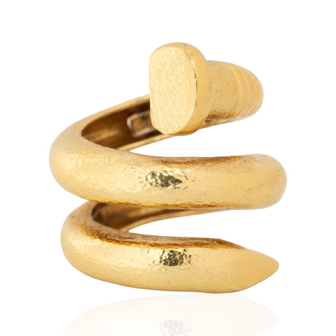 Vintage David Webb jumbo nail ring in 18kt yellow gold – alternate view 3