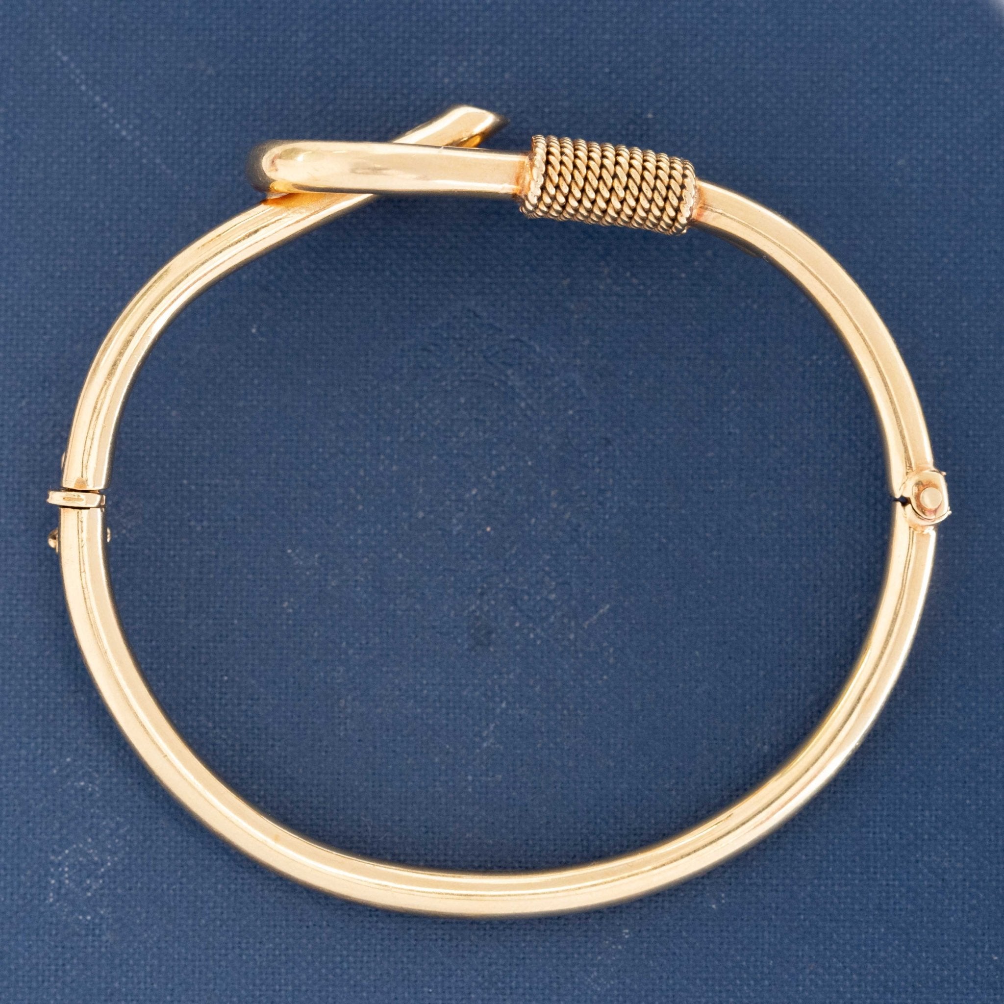 Sculptural vintage gold bracelet with rope detail