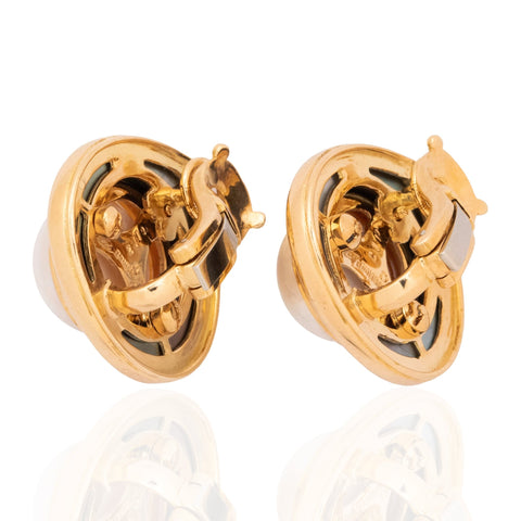 Vintage Marina B pearl and onyx earrings in 18K yellow gold – alternate view 5