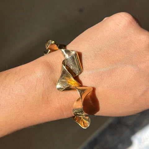 Vintage Ribbon Bangle