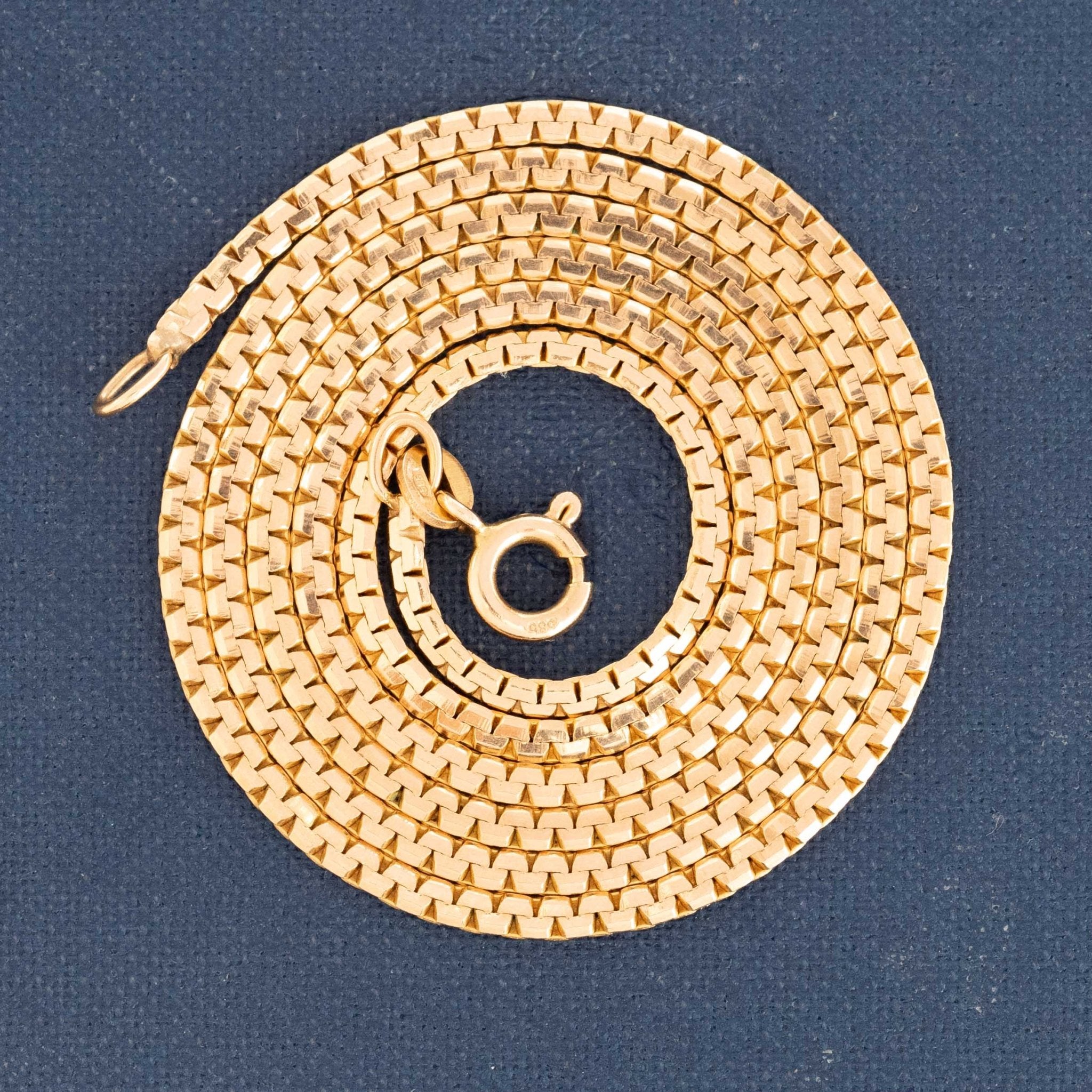 Italian gold serpentine chain with smooth fluid links