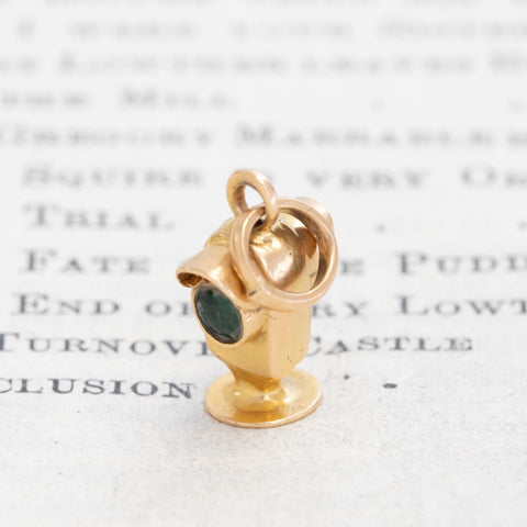 Vintage two-sided stoplight charm with red and green glass in 18kt yellow gold – alternate view 2