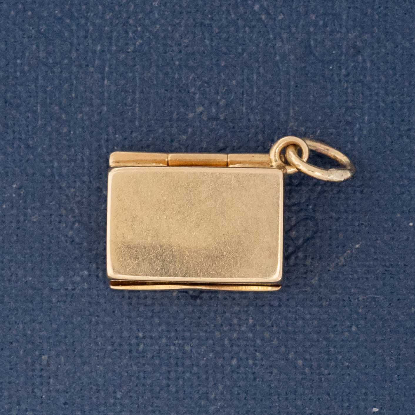 Vintage "Strictly Fresh" Egg Carton Charm
