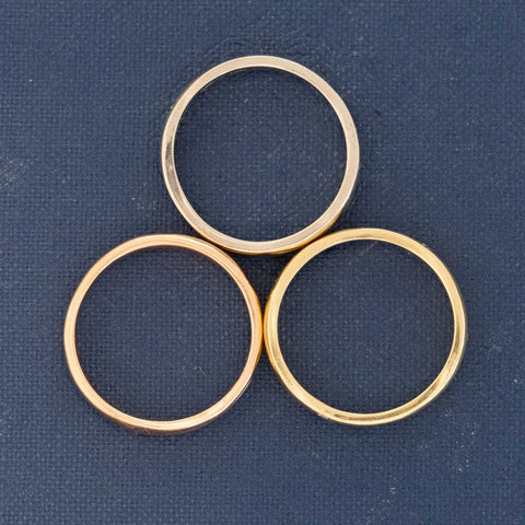 Classic Tiffany tri-color gold rolling ring with three interlocking bands