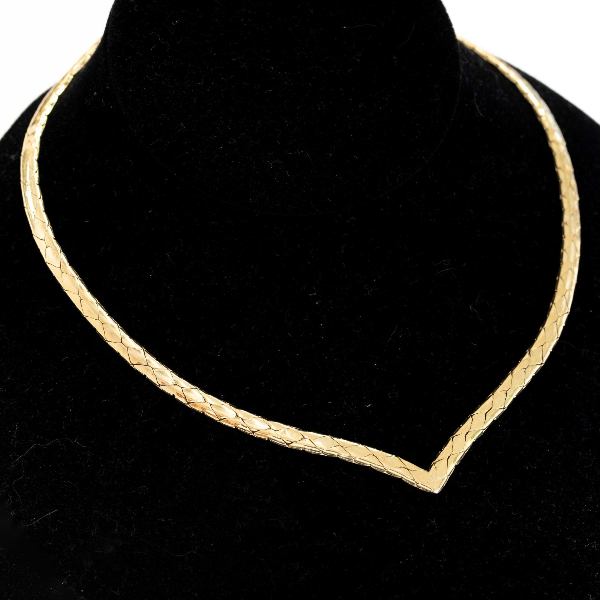 Vintage V Snake Gold Collar