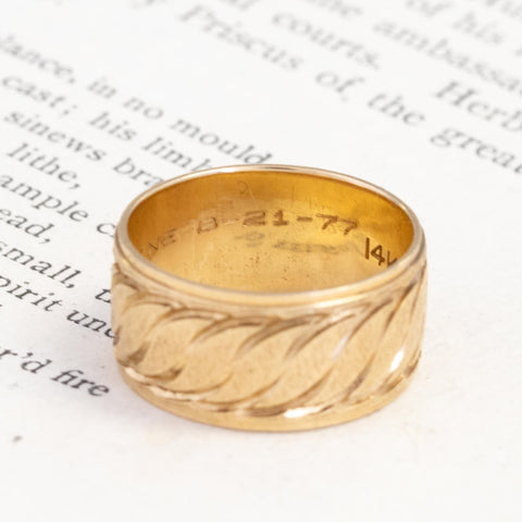 Vintage Wavy Wide Band
