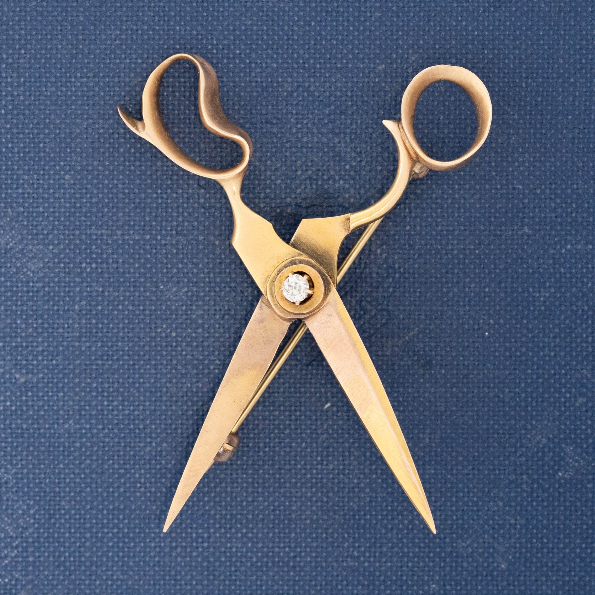 XL Edwardian Scissors Brooch