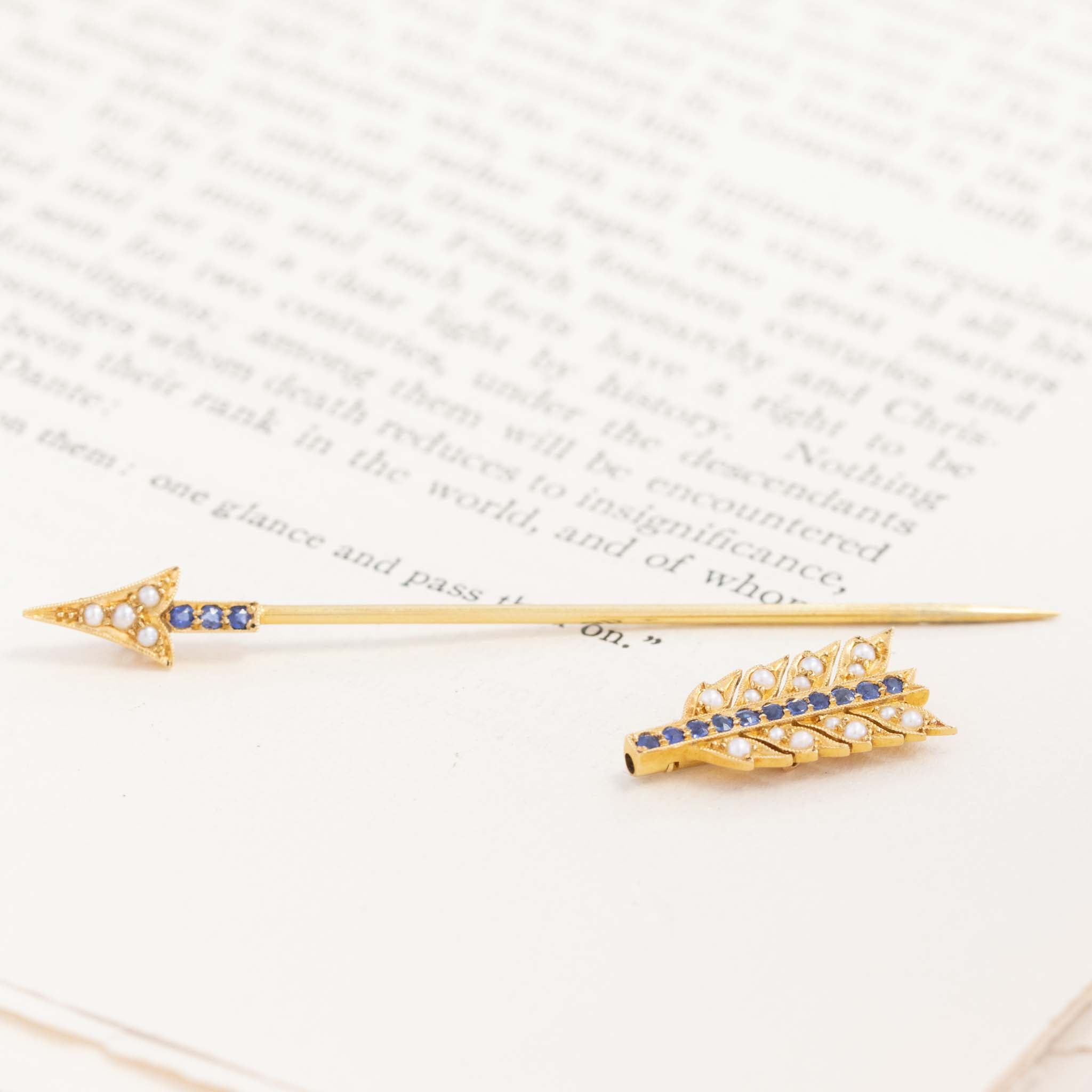 .25ctw Sapphire & Pearl Jabot Pin